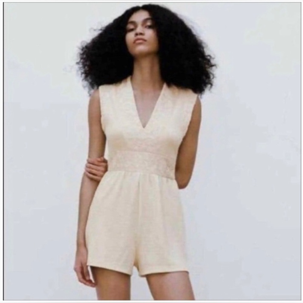 Zara Cream Sleeveless Lace romper dress
